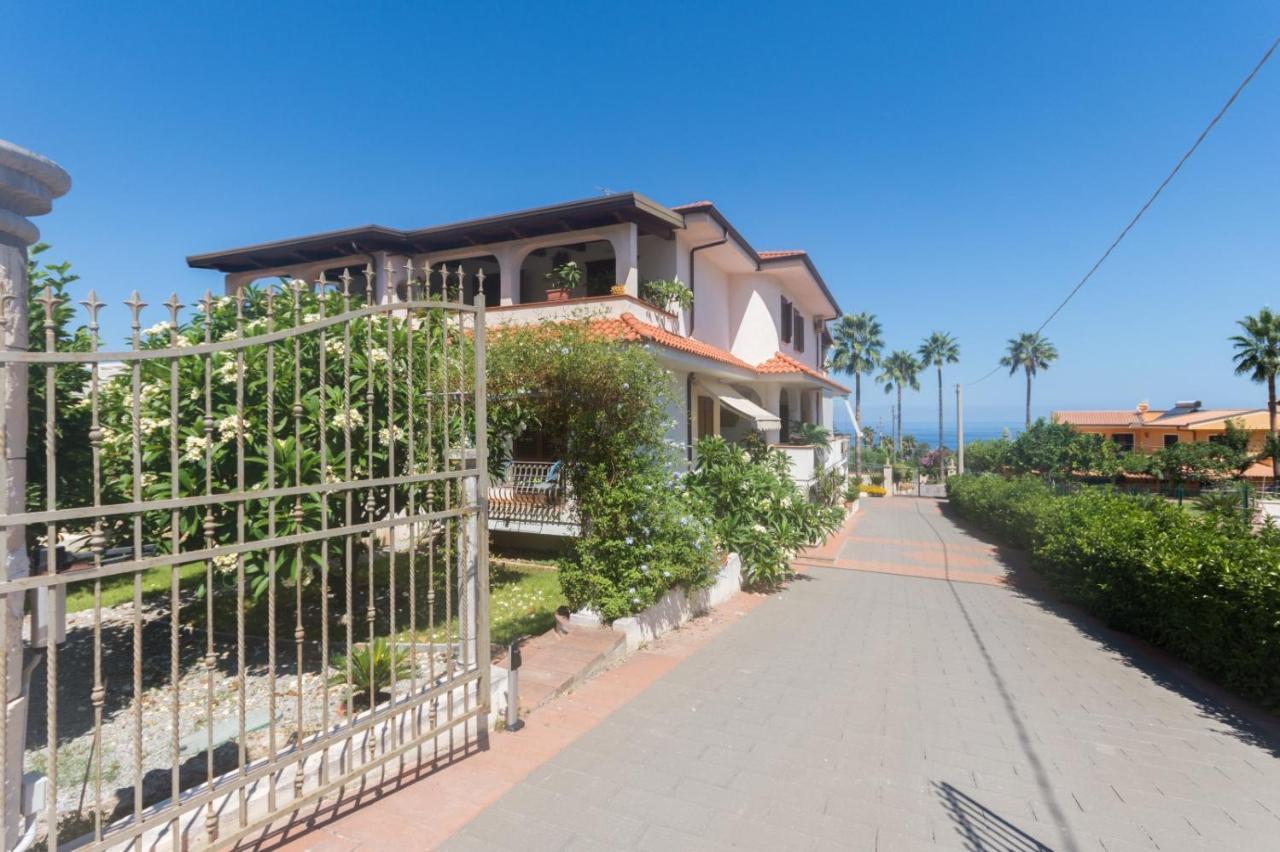 Villa Pomelia Санта-Доменика Экстерьер фото