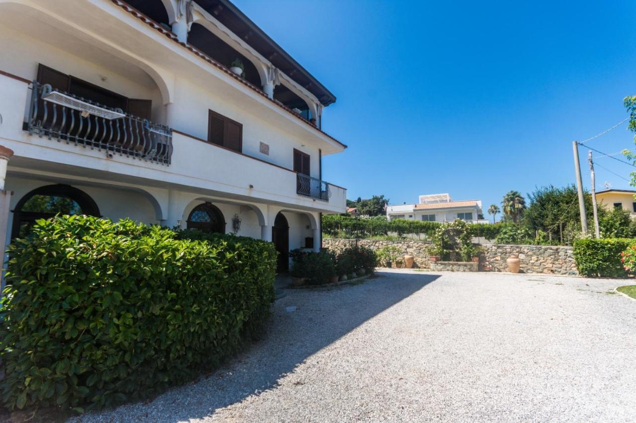 Villa Pomelia Санта-Доменика Экстерьер фото