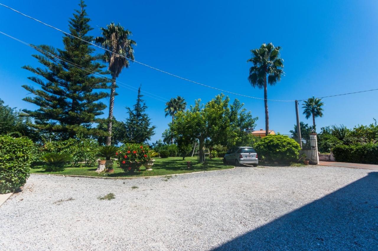 Villa Pomelia Санта-Доменика Экстерьер фото